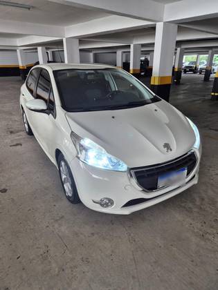 PEUGEOT 208 1.6 ACTIVE PACK 16V FLEX 4P AUTOMÁTICO PEUGEOT 208 1.6 ACTIVE PACK 16V FLEX 4P AUTOMÁTICO